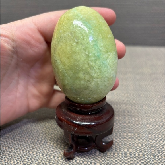 2.5" Green & Yellow Prasiolite Quartz Egg Polished Gemstone Crystal - India - Picture 1 of 3